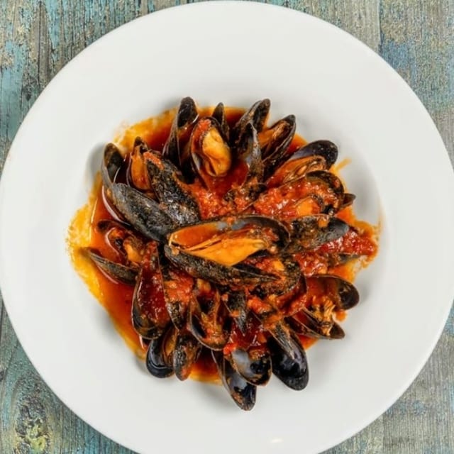 P.E.I. Mussels TRAY.